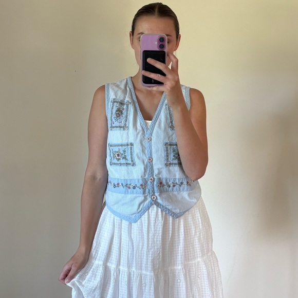 willow bay Jackets & Blazers - Vintage Embroidered Blue White Ticking Stripe Floral Sleeveless Vest Size Small